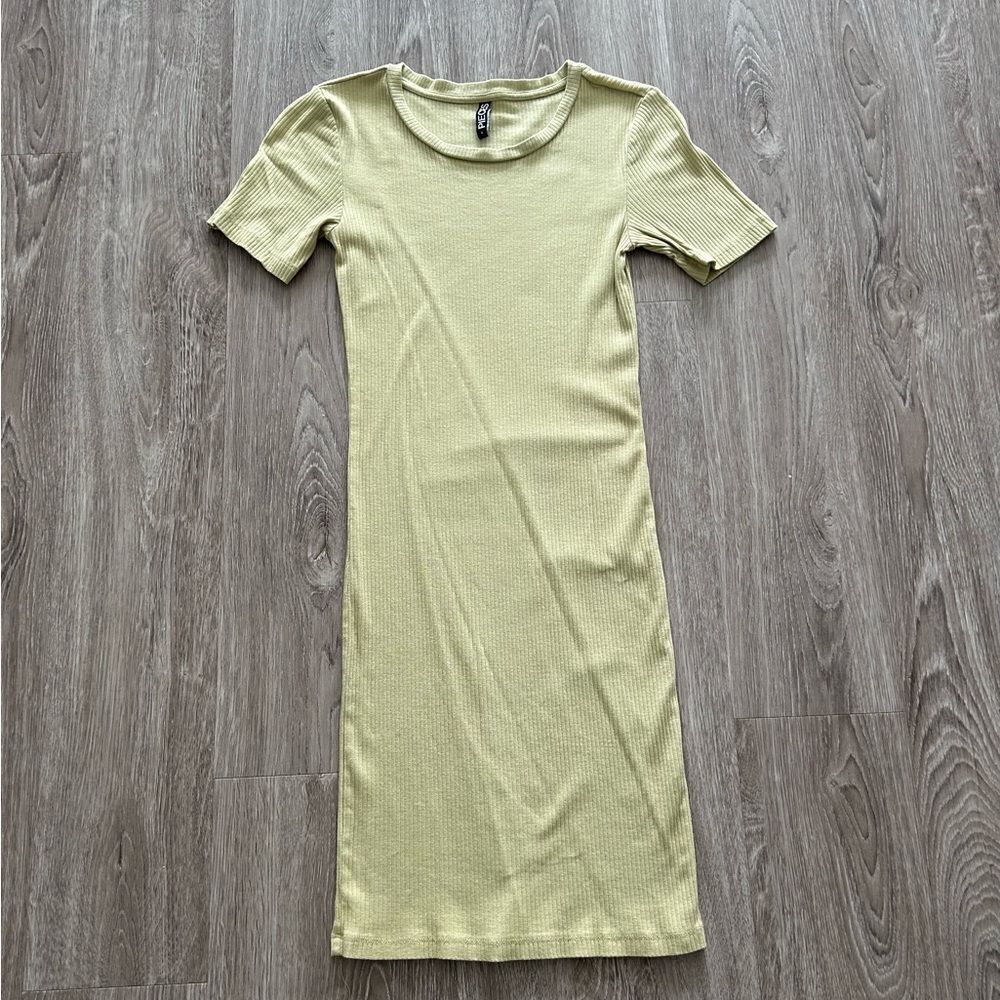 Light Green Ribbed Short Sleeve Dress